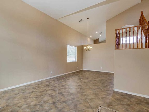 4th image of 8809 W Lane Ave