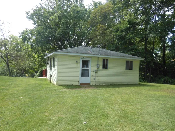 3149 Bluff Dr, Millington, MI 48746