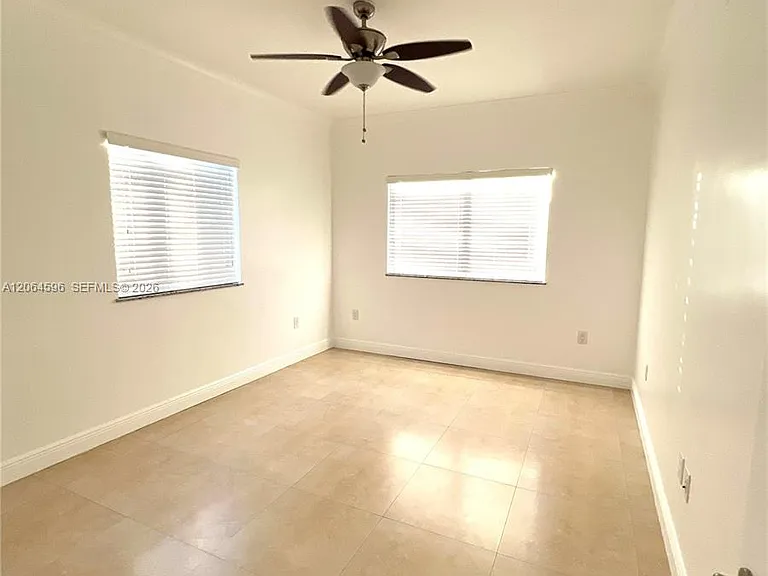 2268 SW 8th St #5 — Photo 11