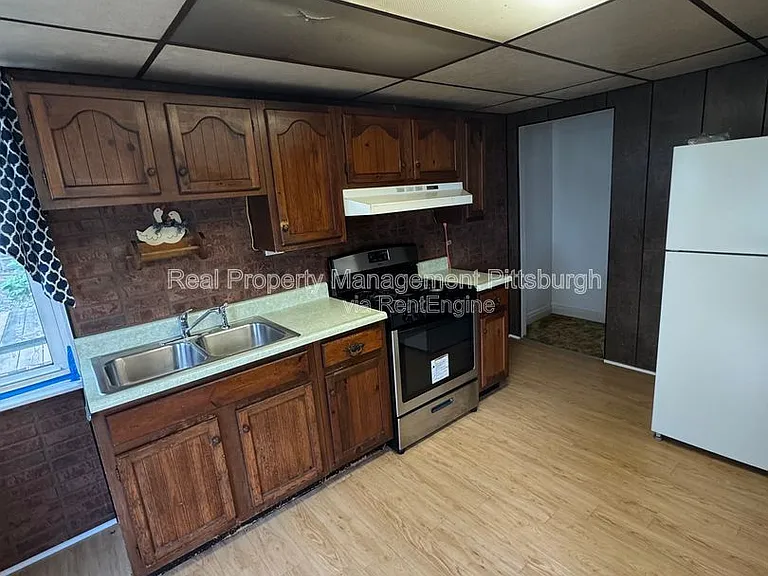 2812 Edwards Way — Photo 5