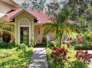 324 Knottwood Ct, Sun City Center, FL 33573