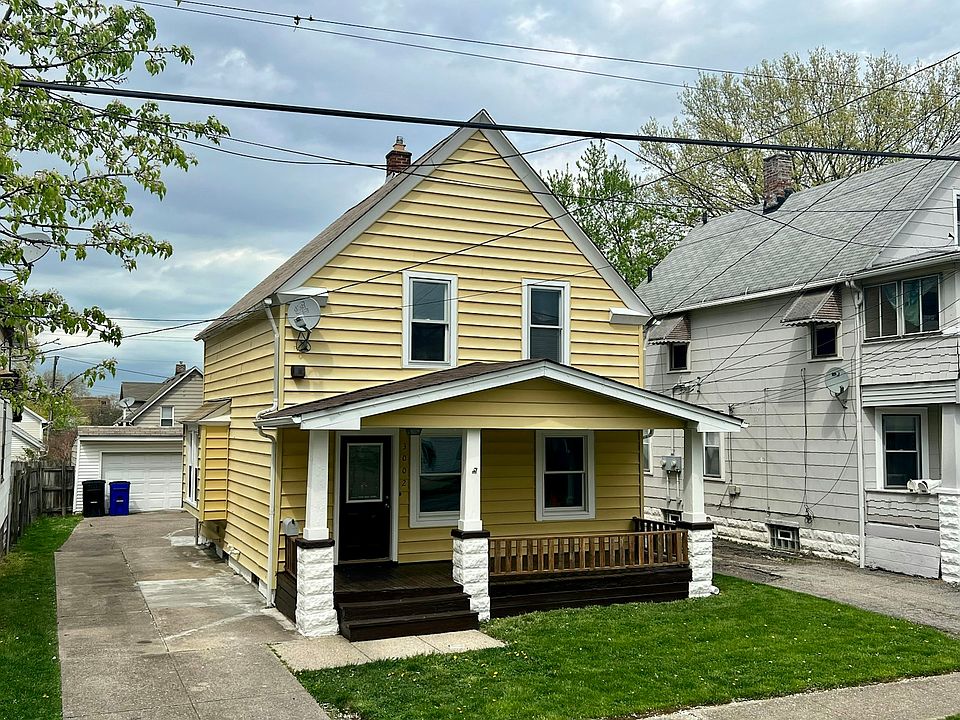 3002 Roanoke Ave