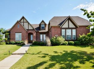114 Old Bridge Rd, Waxahachie, TX 75165