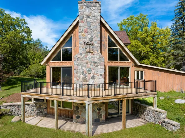 6856 Del Mason Rd, Bellaire, MI 49615