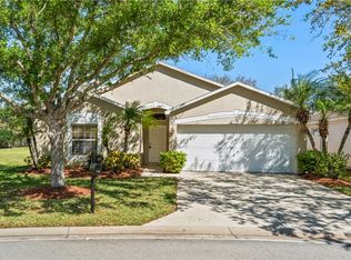 1139 N 13th Sq, Vero Beach, FL 32960