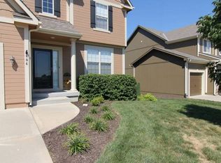604 Avondale Ln, Raymore, MO 64083
