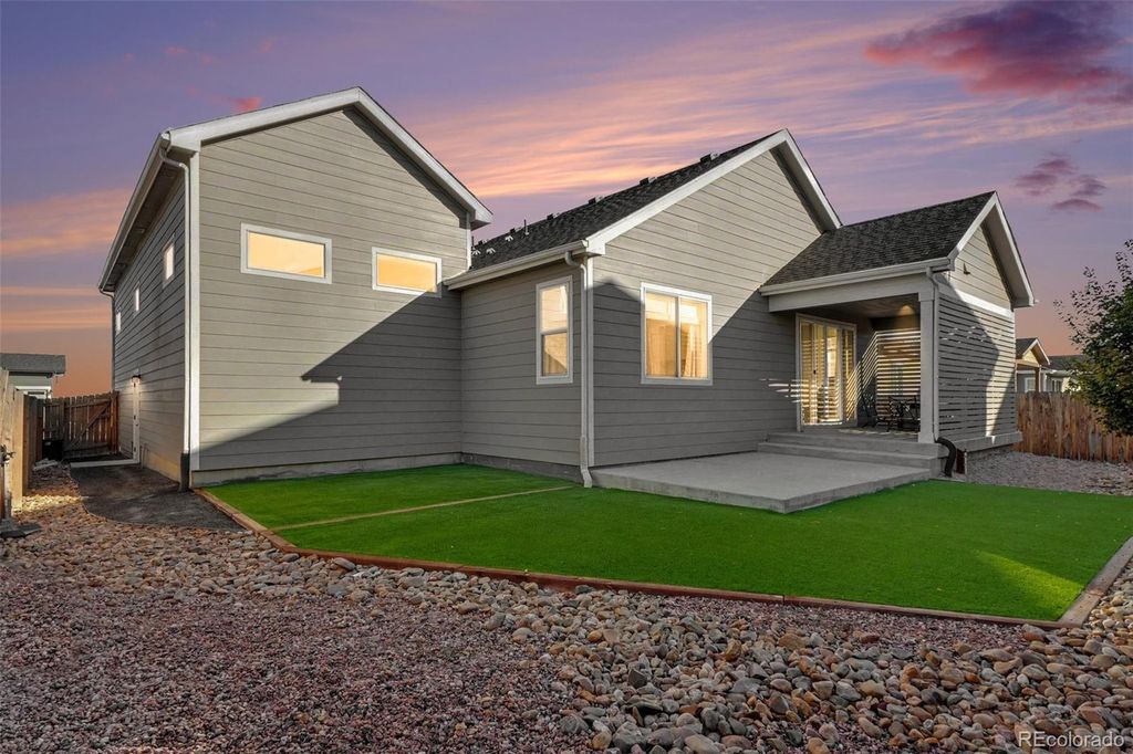 5569 Bay Hill Drive