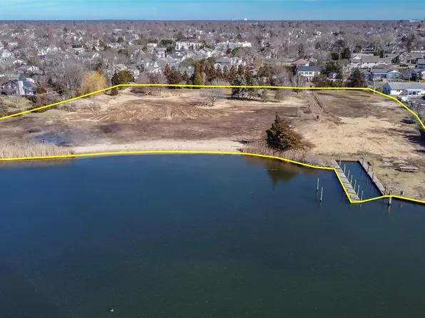 66 Cedar Lane, Babylon, NY 11702