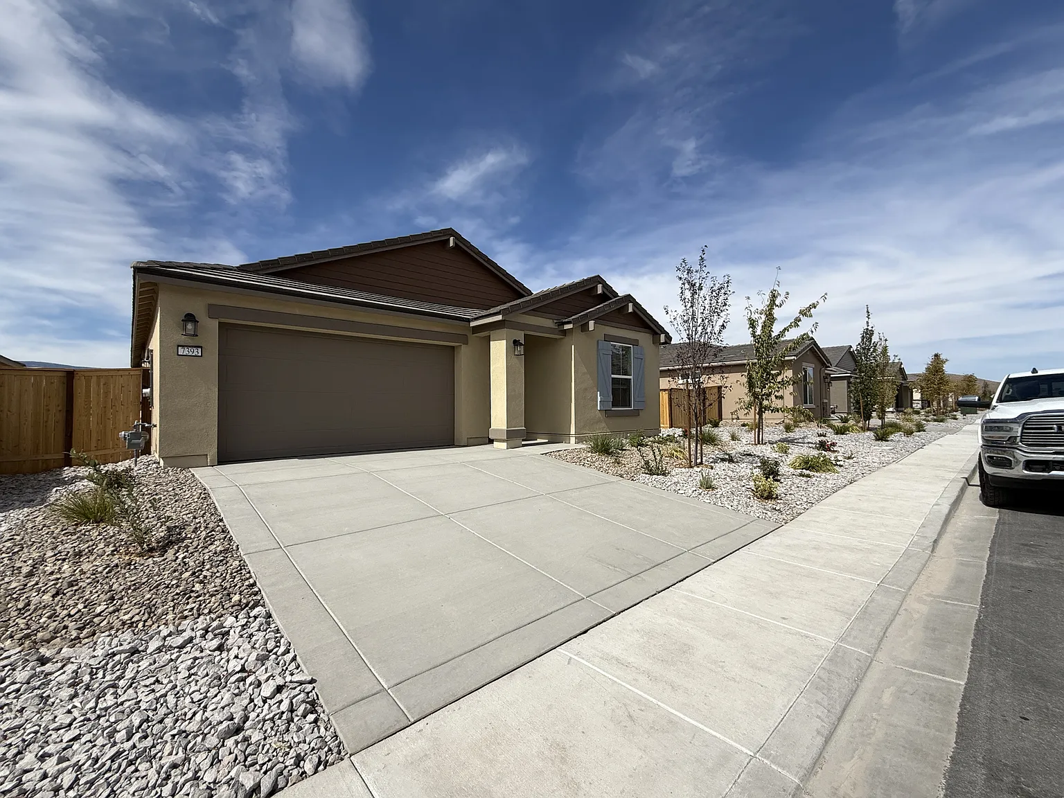 3 bed, 1721 sqft, $3,200 — Photo 2