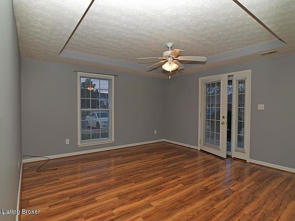 2nd image of 849 Garden Pointe Dr