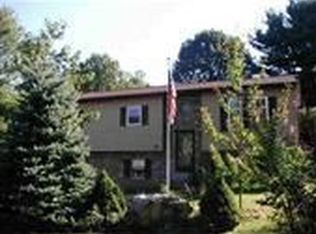 20 Bunker Ln, Etters, PA 17319