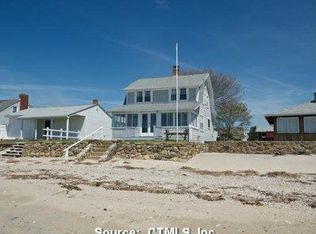 36 Beach Rd E, Old Saybrook, CT 06475