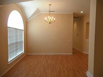 3rd image of 6724 Misty Hollow Dr