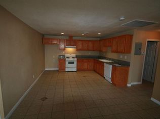 15764 Wanaque Rd APT 3, Apple Valley, CA 92307