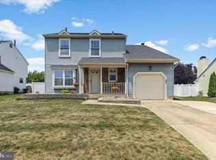 60 Stone Hollow Dr, Sicklerville, NJ 08081