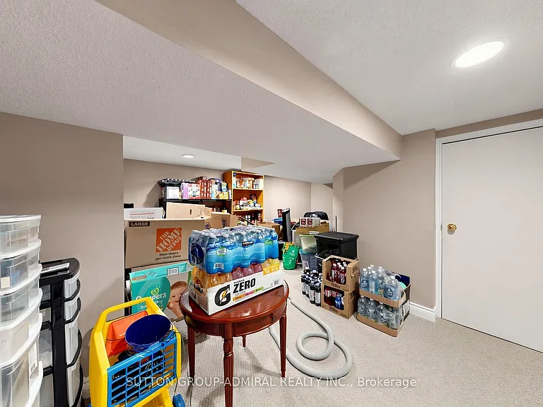119 Mountbatten Rd — Photo 27