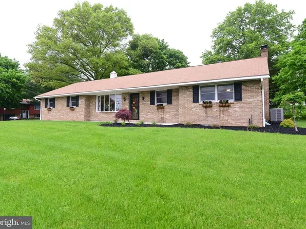 13333 Sawanna Ct, Glen Rock, PA 17327