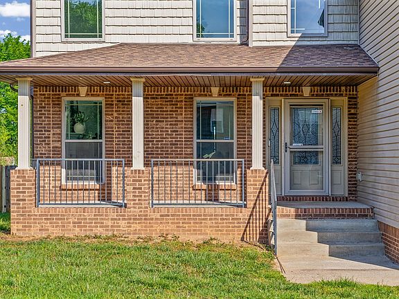 3rd image of 1708 Spring Haven Dr