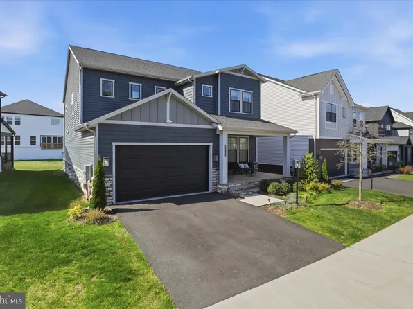 22773 Orchard Grove Dr, Ashburn, VA 20148