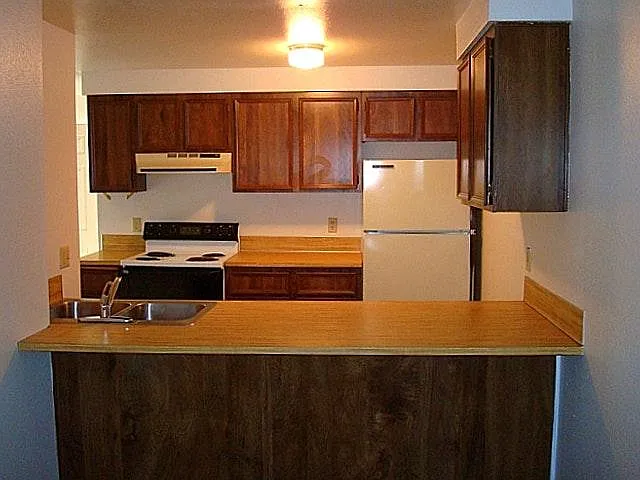 2 bed, $1,295 — Photo 2