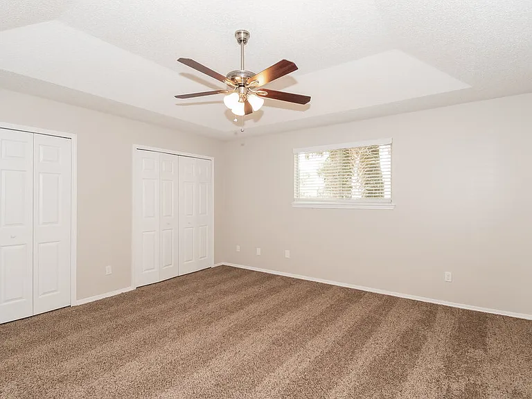 606 Charles Pinckney St — Photo 6