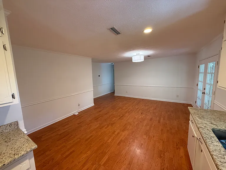 3206 Del Rio Ter — Photo 8