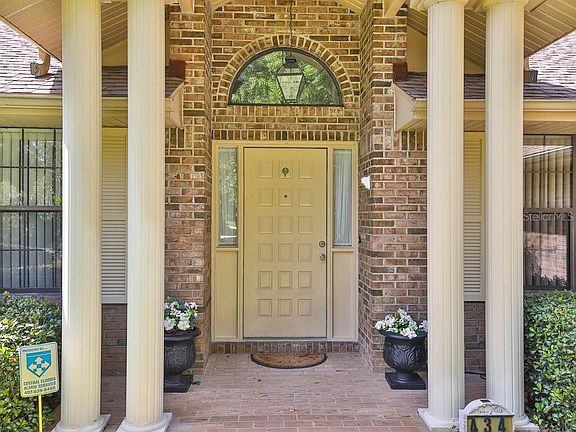 3rd image of 434 E Viscaya Cir