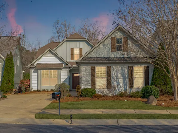 55 White Pine Dr, Clayton, NC 27527