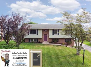 3072 Crown Cir, Manchester, MD 21102