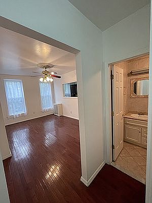 4th image of 778 Putnam Ave Floor 2