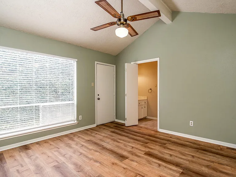 12002 Rocky Knoll Dr — Photo 19
