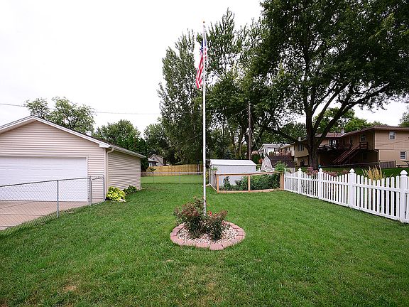 4th image of 11606 Westwood Ln