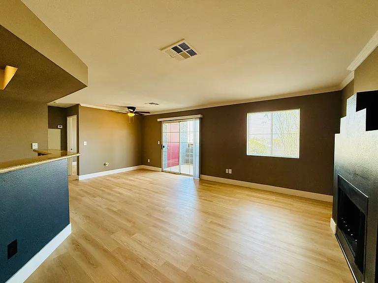 8600 W Charleston Blvd #1034 — Photo 6