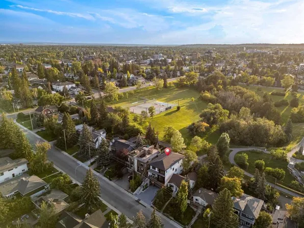 1415 E 24th St SW, Calgary, AB T3C 1H9