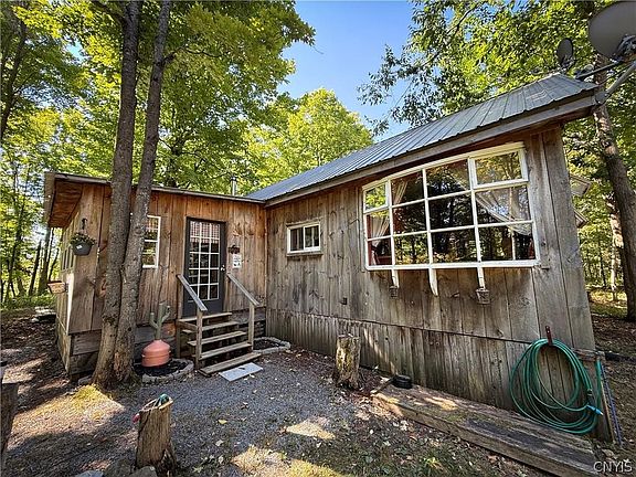 3rd image of 39245 Hyde Lake Rd