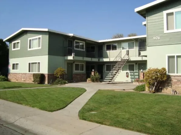 971 Whitethorne Dr, San Jose, CA 95128