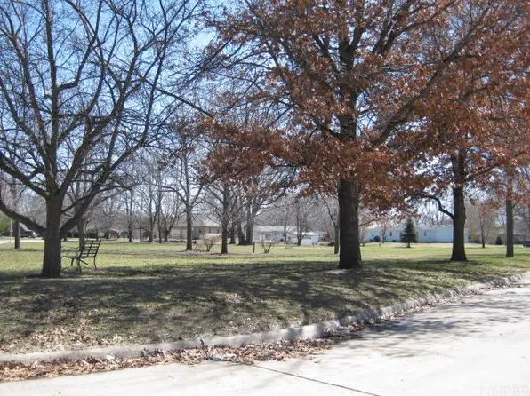 Cedar Cir Lot 30, Charles City, IA 50616