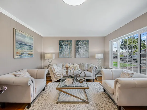 1049 Martin Blvd, San Leandro, CA 94577