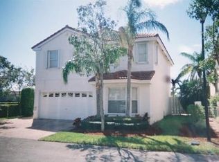 1100 Queen Palm Ct, Hollywood, FL 33019