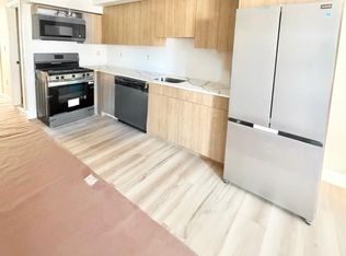 44 Warner St #B9, Hamden, CT 06514