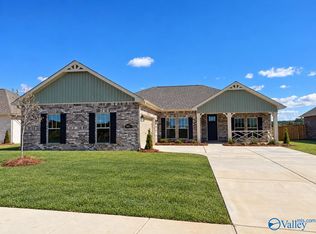 1055 Maplehurst St, Decatur, AL 35603