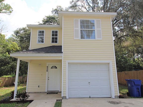 2nd image of 956 Hibiscus St