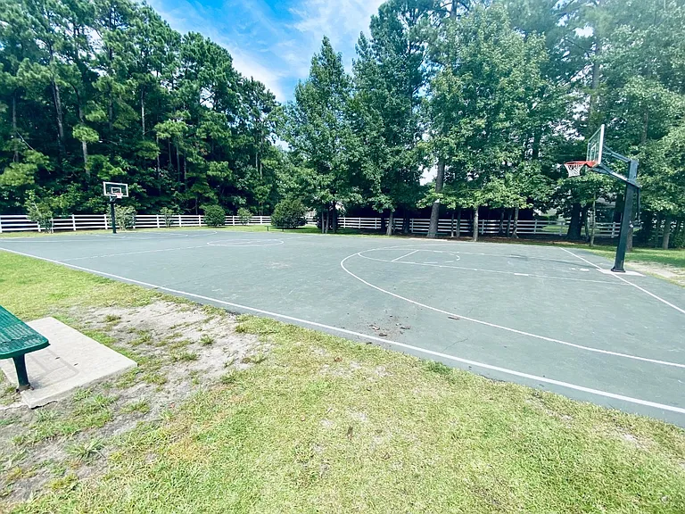 Basketball Court_09012022