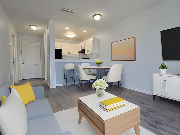 5th image of 3165 South St APT 318