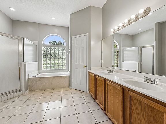 5th image of 86087 Creekwood Dr