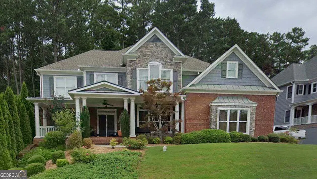 5 bed, 4.5 bath, 3108 sqft, $4,000 — Photo 1