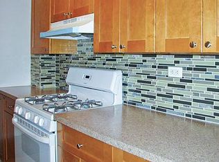 37-7 147th St #3, Flushing, NY 11354