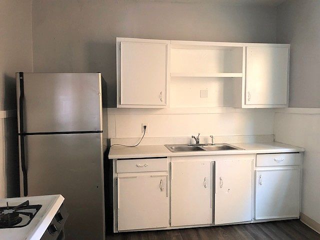 1st image of 118 Trowbridge St