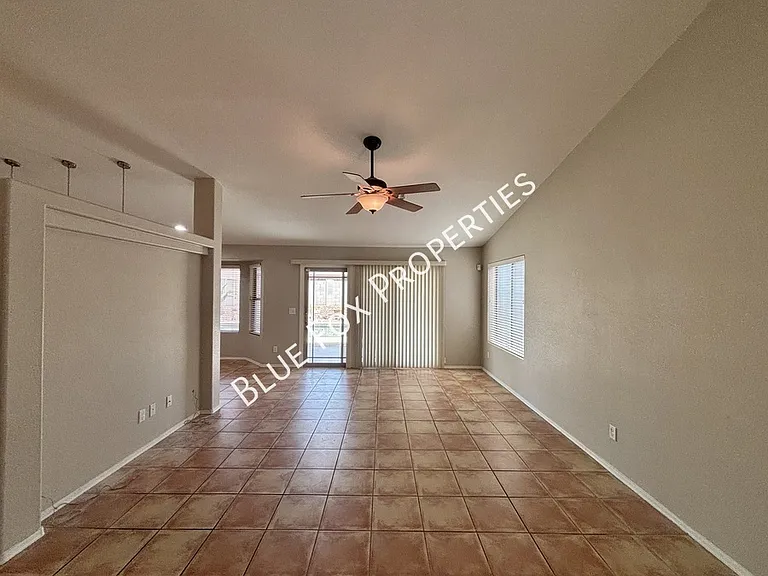 10163 E Falcon Point Dr — Photo 3