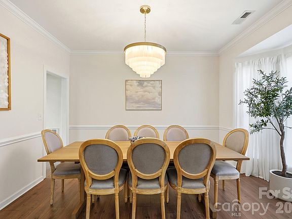 4th image of 6226 Castlecove Rd